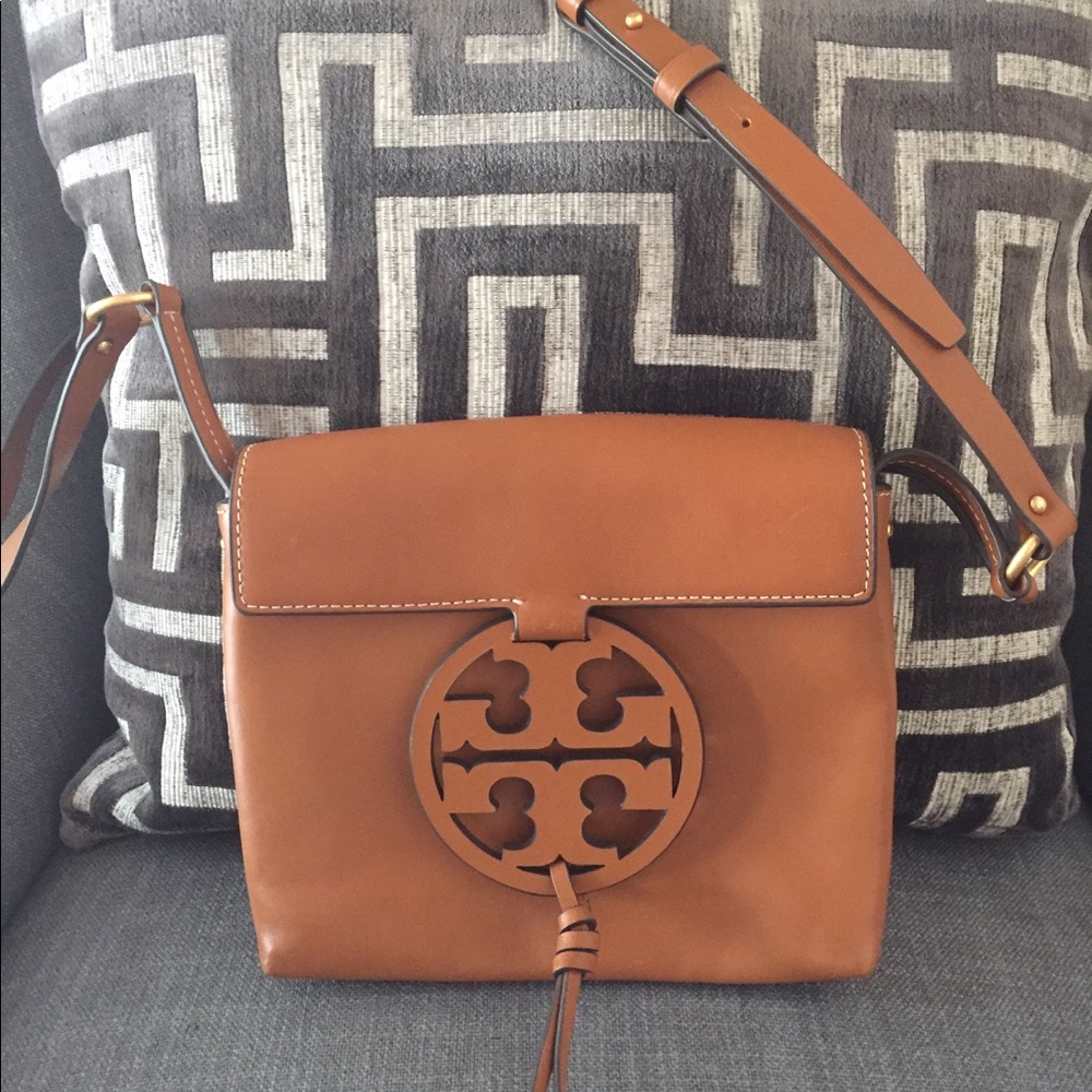 Tory Burch Oversize Logo Crossbody Bag